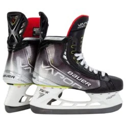 Bauer Vapor Hyperlite Intermediate Ice Hockey Skates With Pulse TI Runner