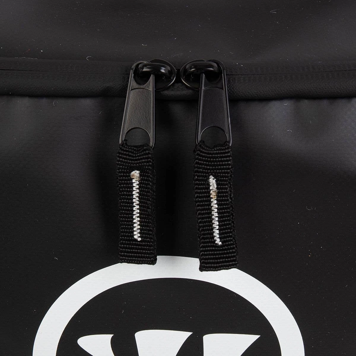 Warrior Pro Locker Room Cooler Bag 5 Warrior Pro Locker Room Cooler Bag - Image 5