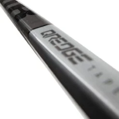 Warrior Covert QRE 40 Silver Grip Junior Hockey Stick -Hockey Sale warrior hockey stick covert qre 40 silver gr jr inset3