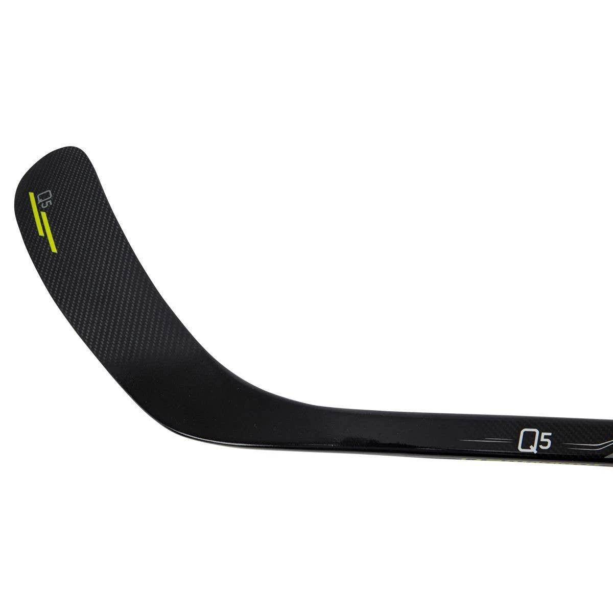 Winnwell Q5 Grip Intermediate Hockey Stick 4 Winnwell Q5 Grip Intermediate Hockey Stick - Image 4
